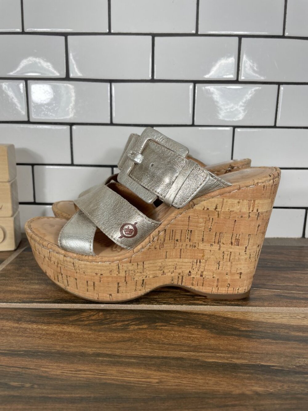 Born Shoes Womens Size 6 Pewter Metallic Leather Platform Wedge Slide Sandal